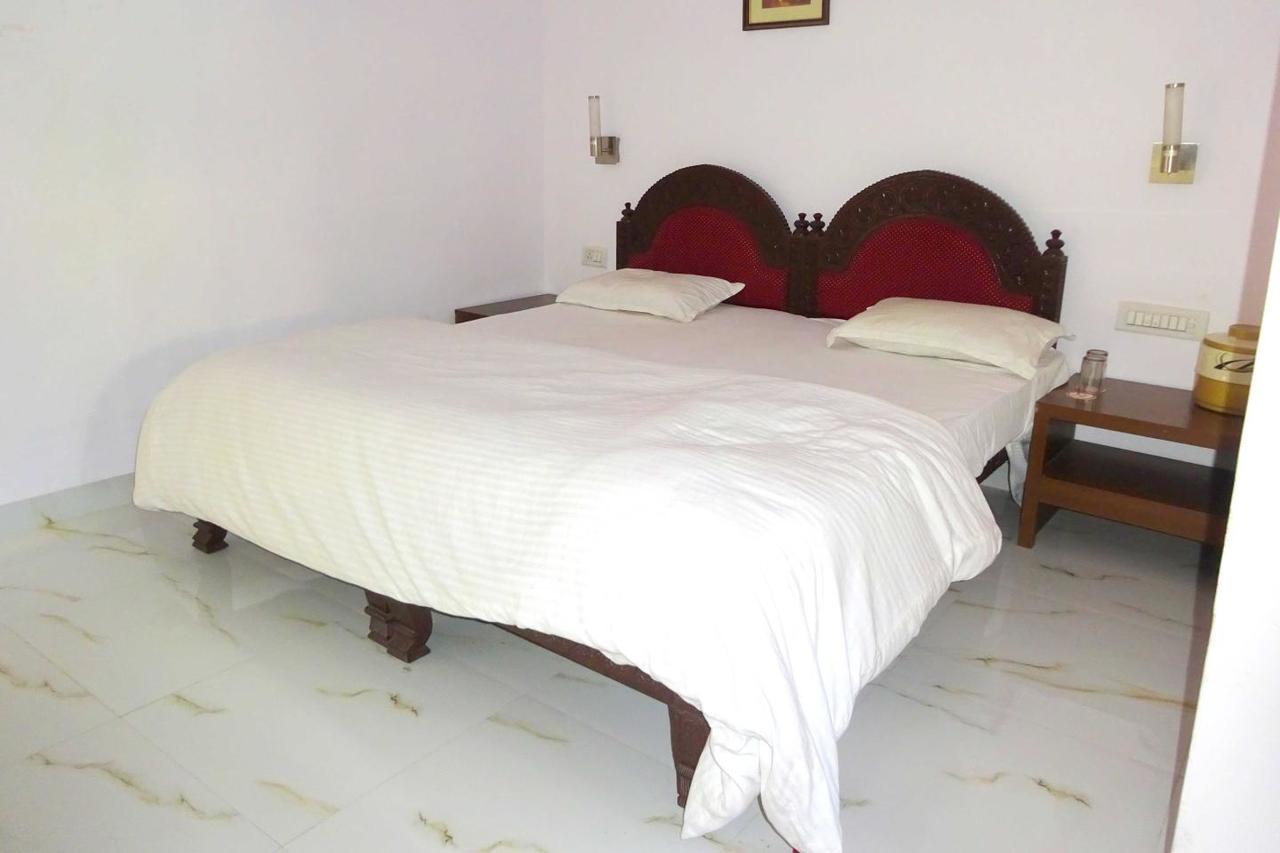Hotel Utsav Натхдвара Экстерьер фото