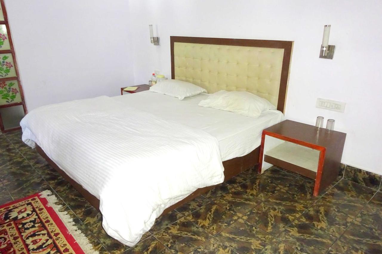 Hotel Utsav Натхдвара Экстерьер фото