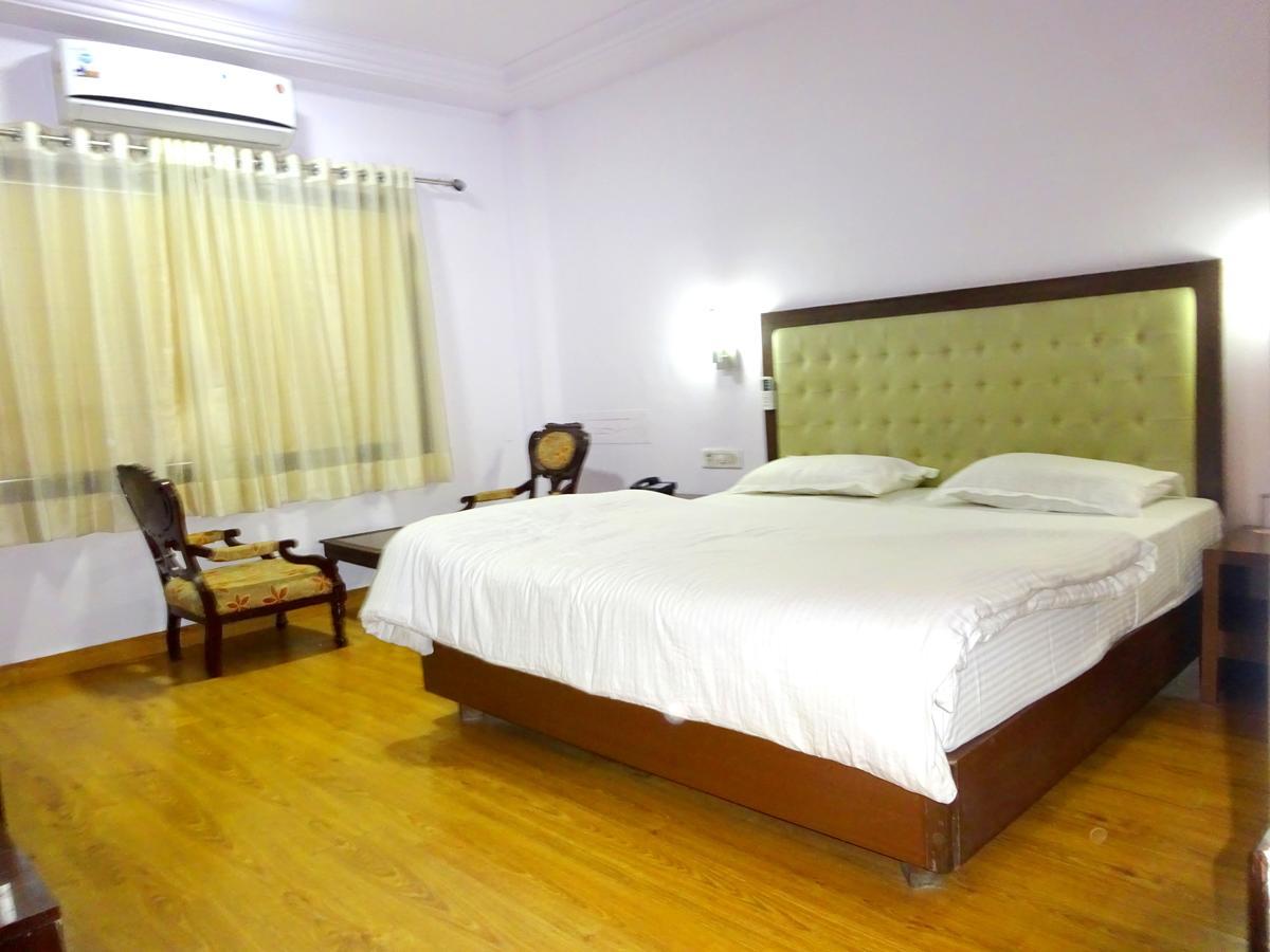 Hotel Utsav Натхдвара Экстерьер фото
